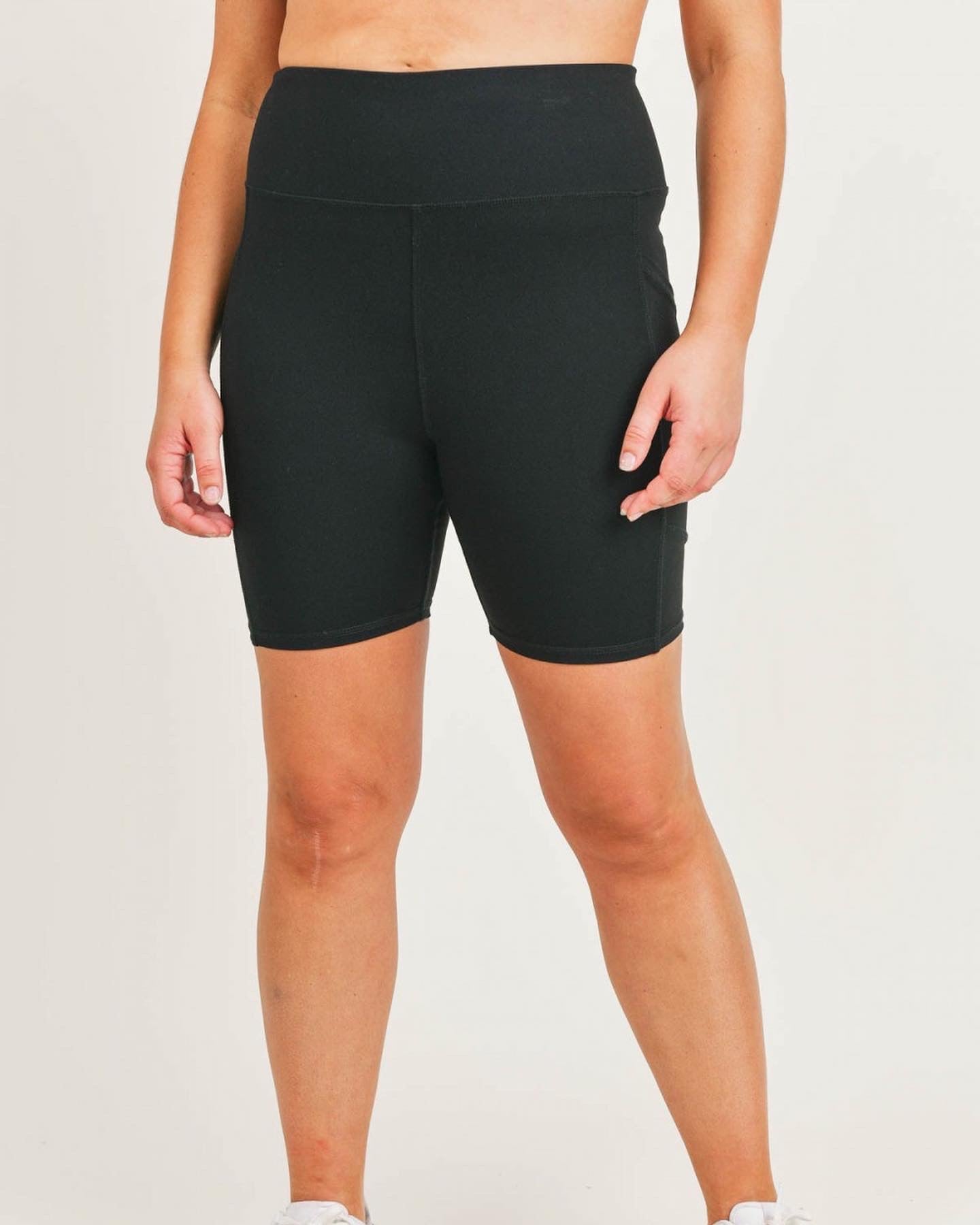 Tapered Band Essential Biker Shorts