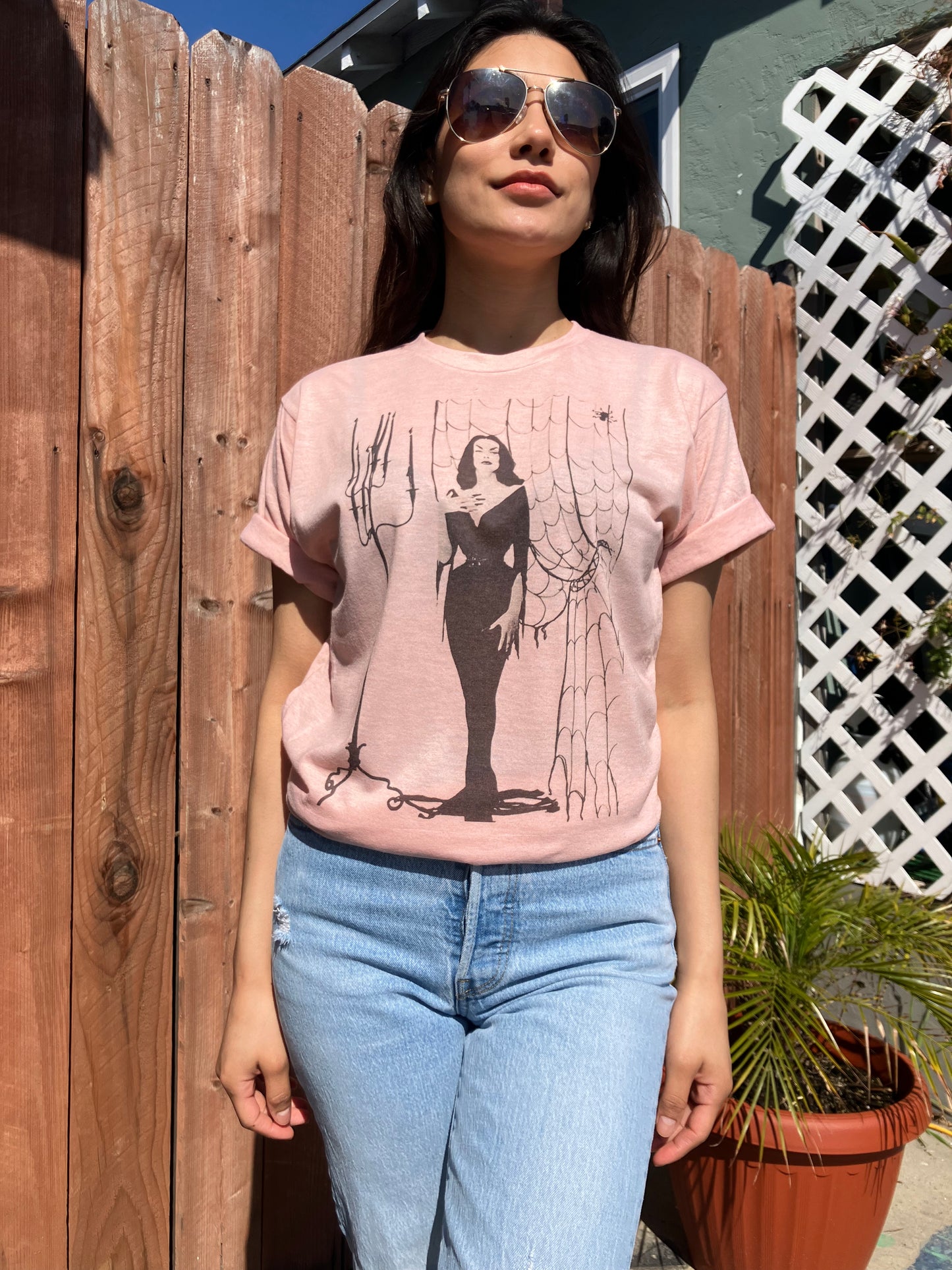 Vampira 1954 Show Graphic T-shirt